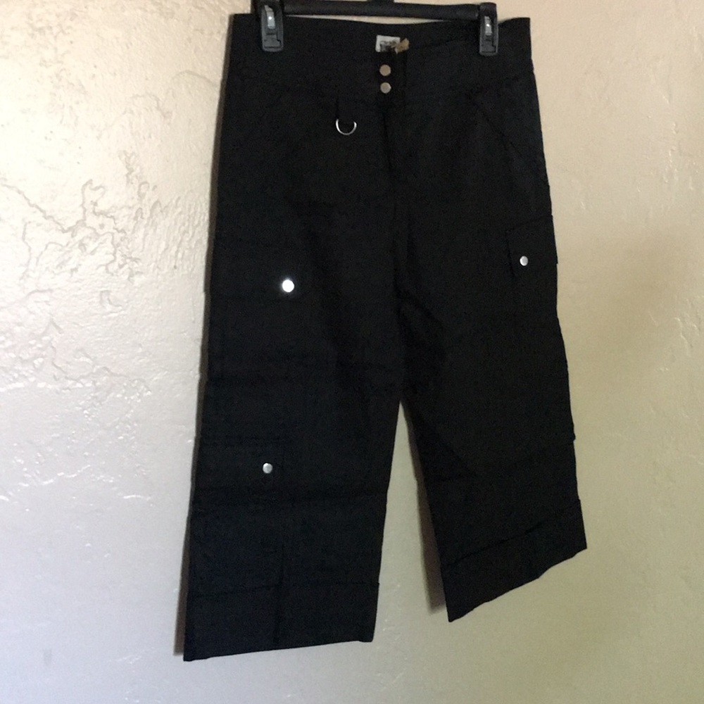 Cache Capris Pants